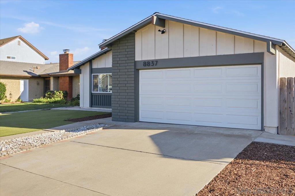 8837 Betelgeuse Property Photo 2