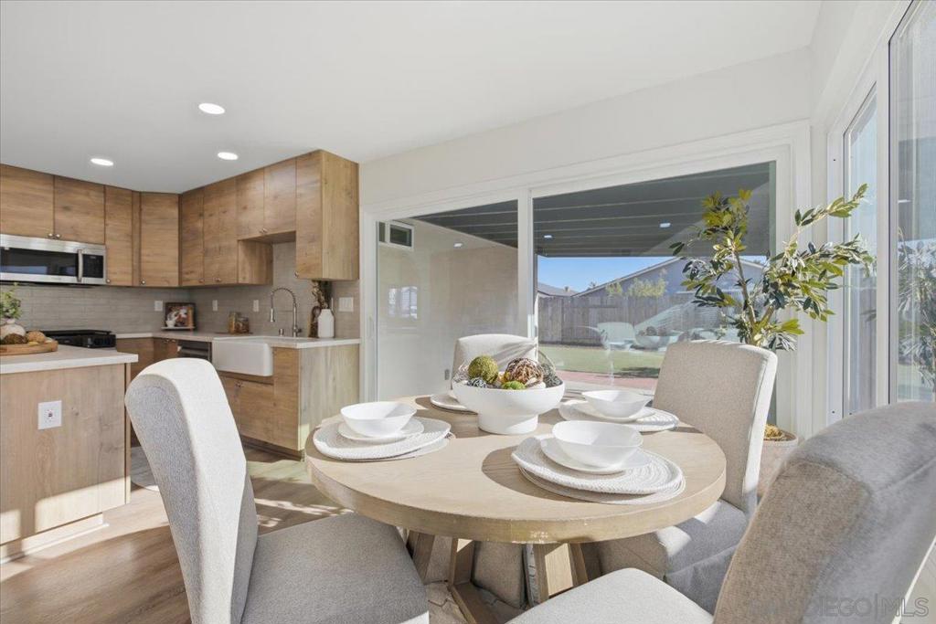 8837 Betelgeuse Property Photo 13