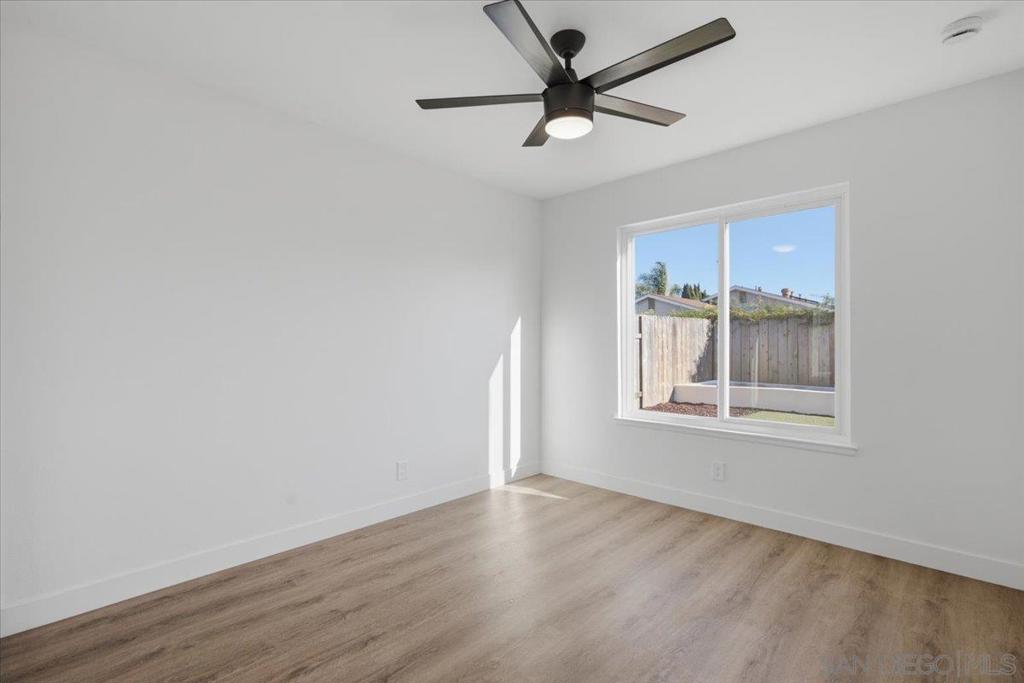 8837 Betelgeuse Property Photo 17