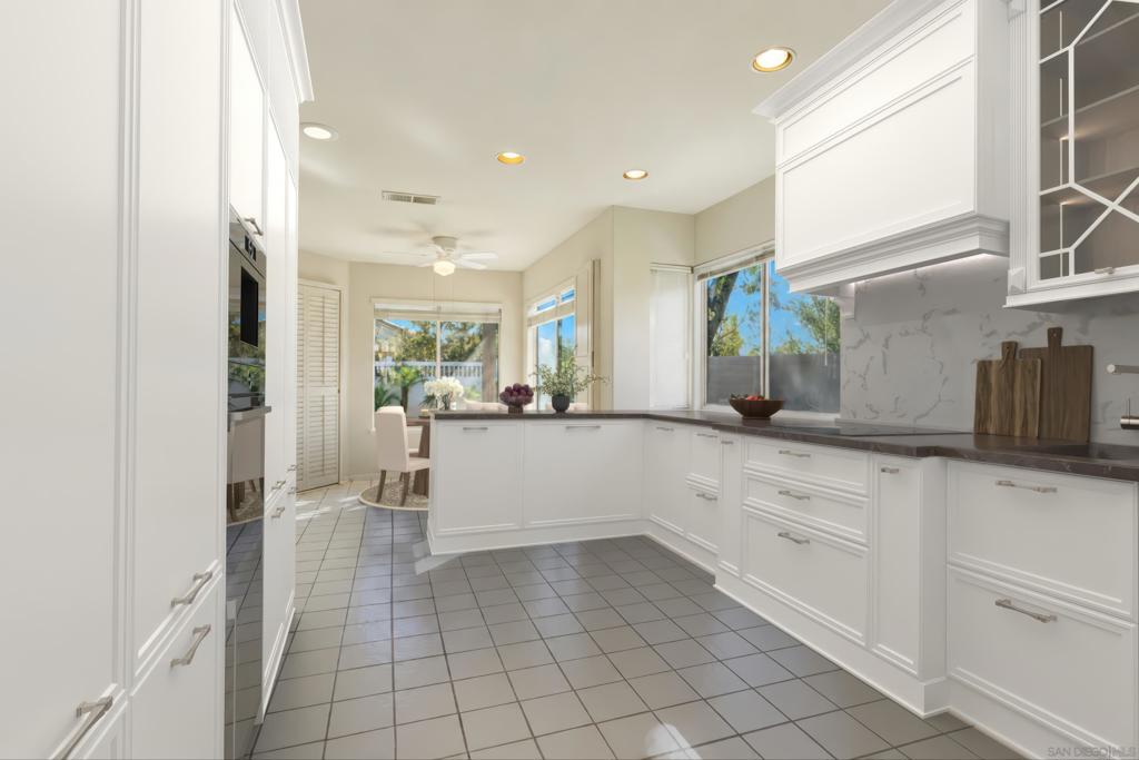 4505 Falcon Ridge Court Property Photo 13