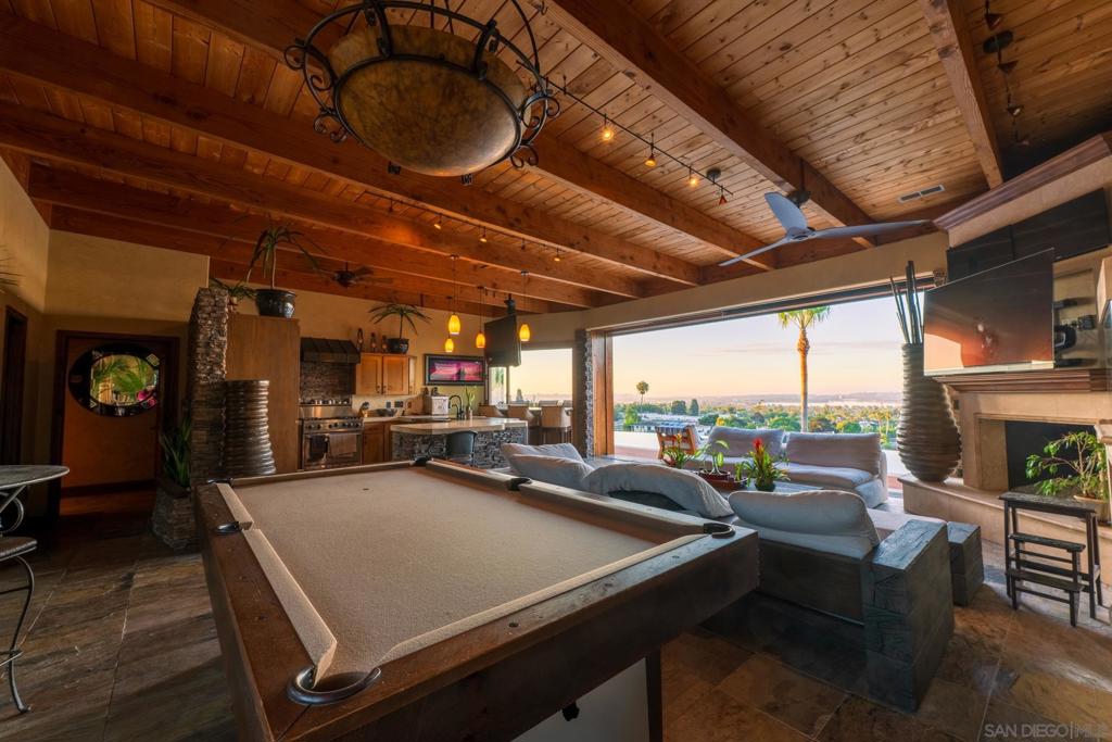 1173 Van Nuys Property Photo 9