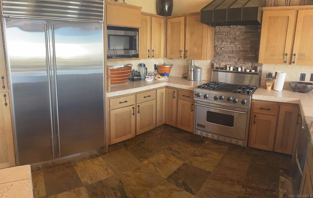 1173 Van Nuys Property Photo 29