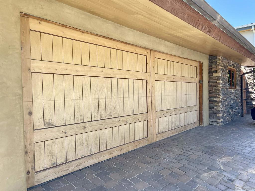 1173 Van Nuys Property Photo 39