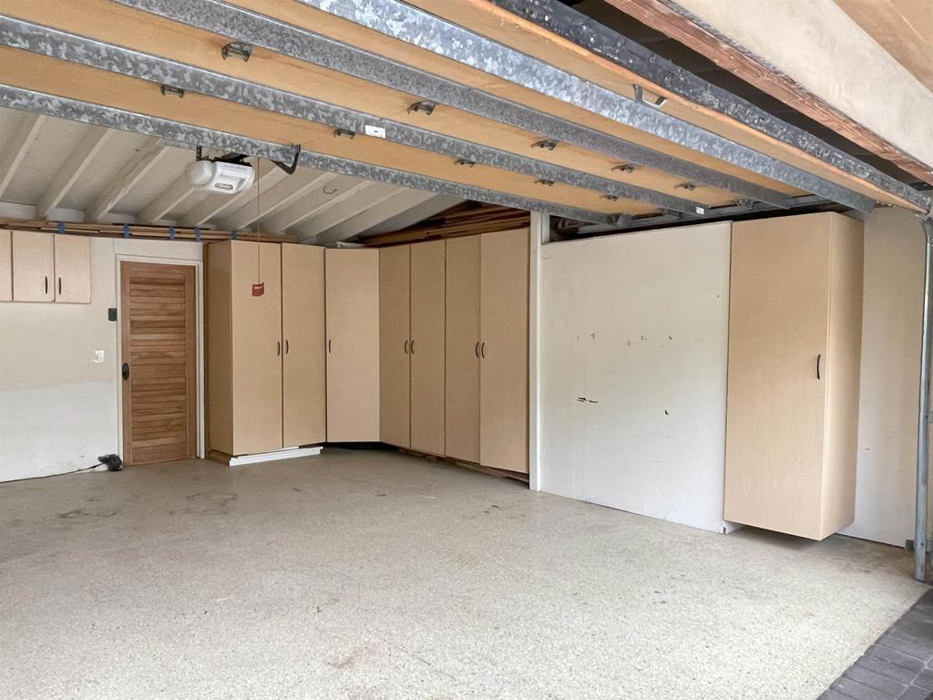 1173 Van Nuys Property Photo 40