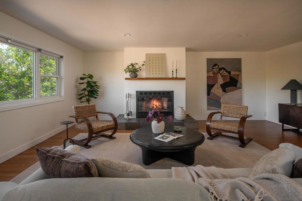 1610 Felton Property Photo 3