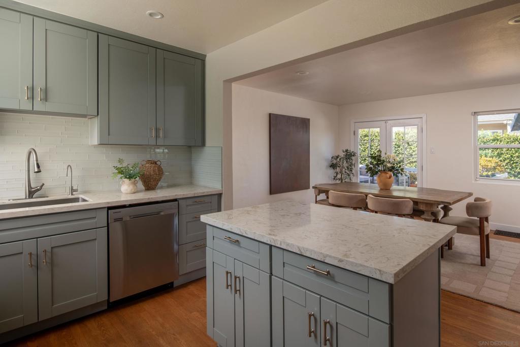 1610 Felton Property Photo 12