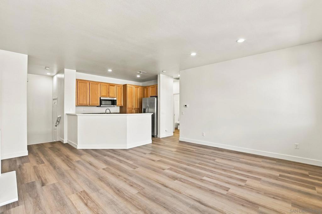 2072 Aviata Rd 66 Property Photo 3