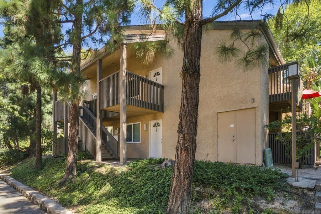8692 Via Mallorca D Property Photo 2