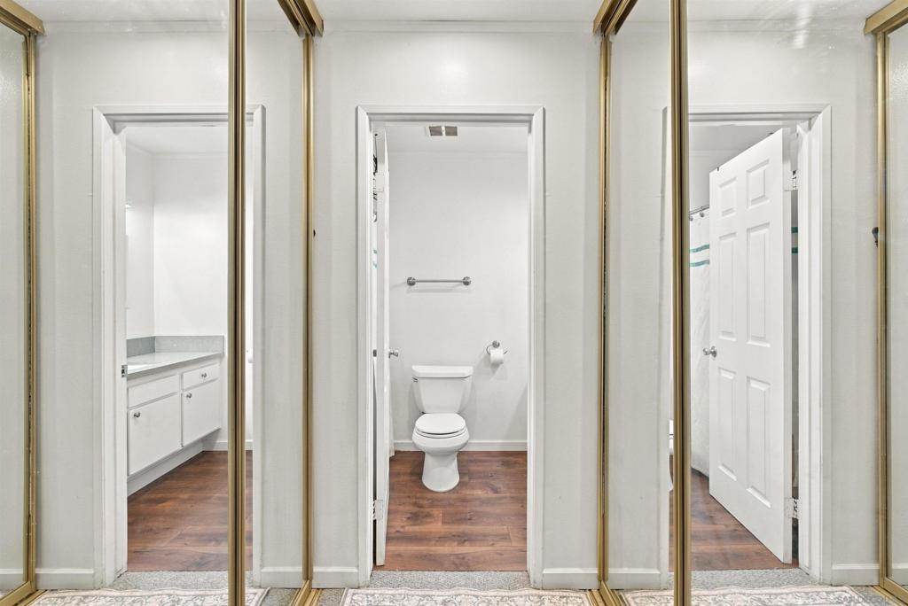 8692 Via Mallorca D Property Photo 18
