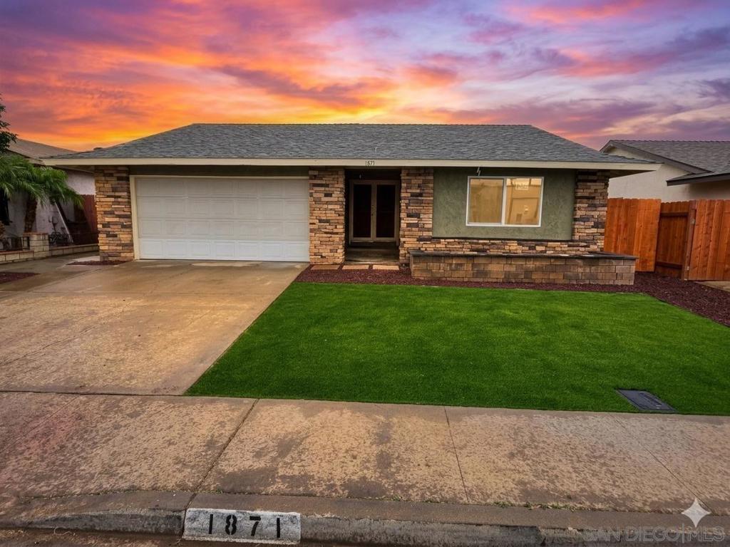 1871 Tamarand Way Property Photo 1