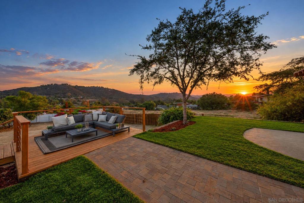 14475 Pebble Canyon Dr Property Photo 1