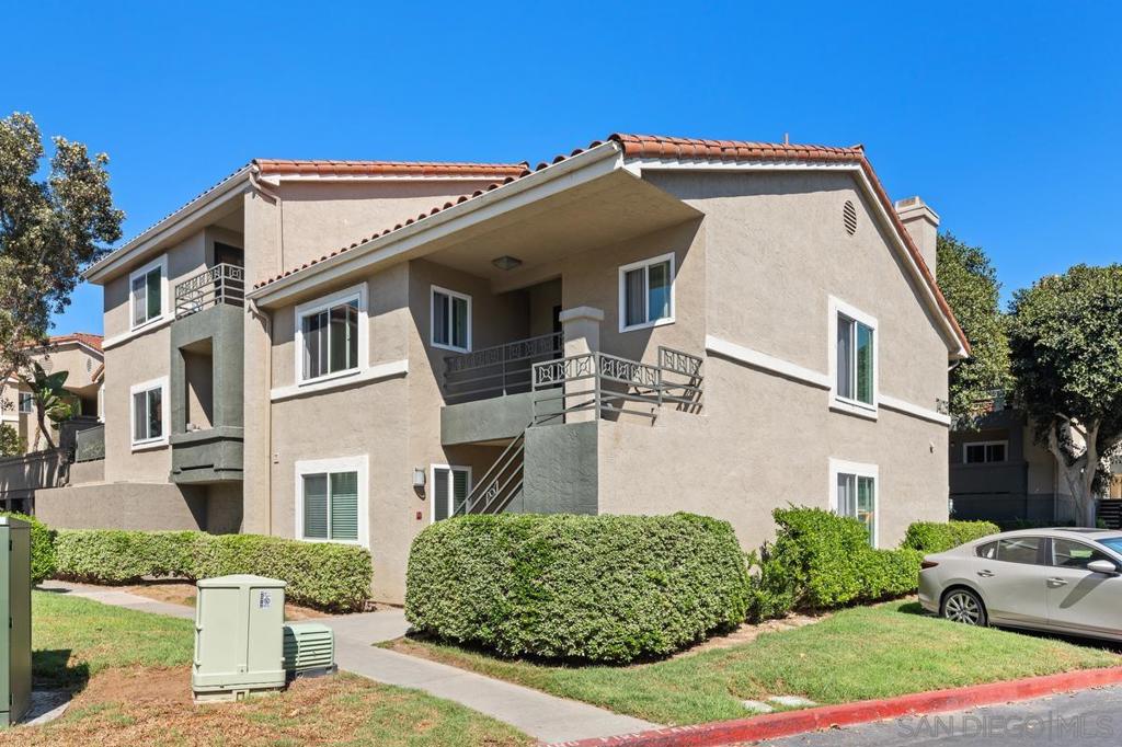 7425 Charmant Dr 2601 Property Photo 1