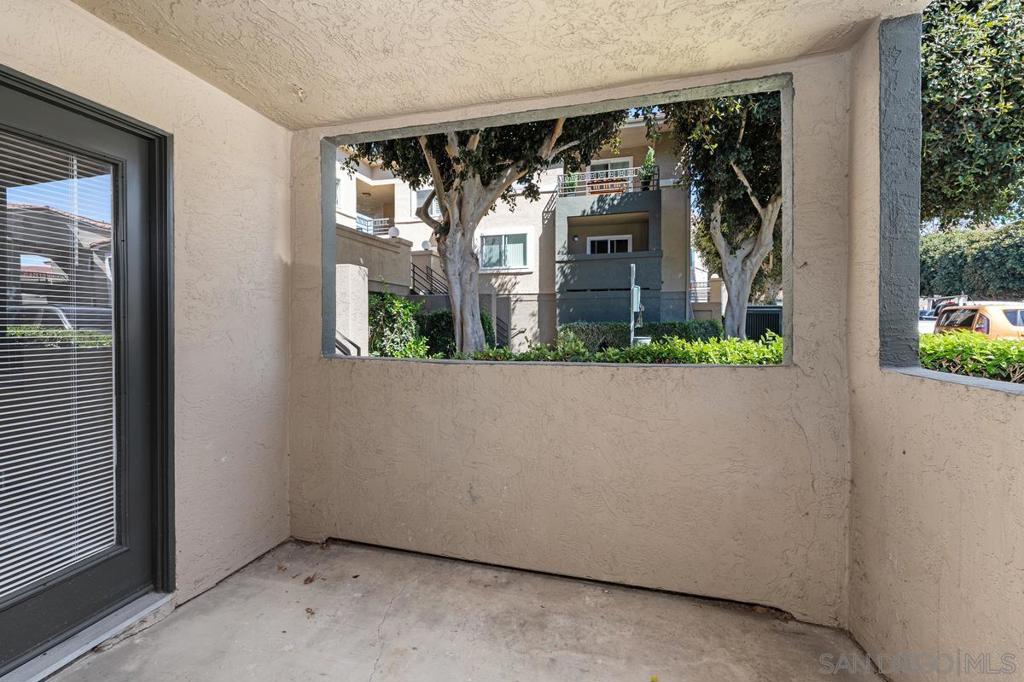 7425 Charmant Dr 2601 Property Photo 9