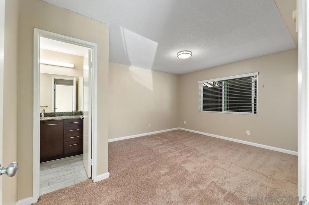 7425 Charmant Dr 2601 Property Photo 16
