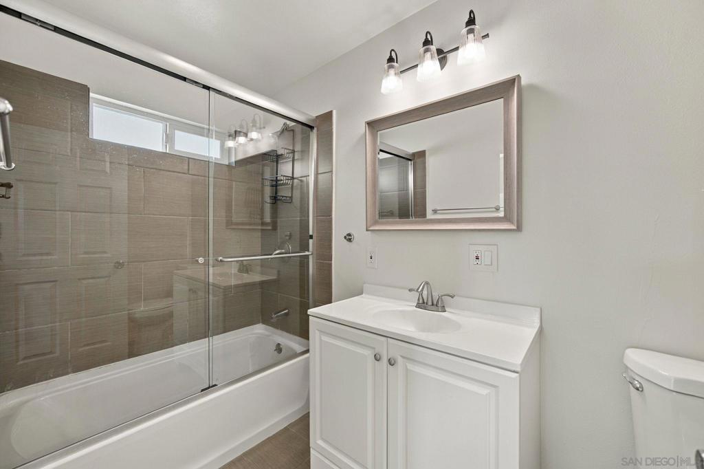 312 N Acacia Ave Property Photo 12