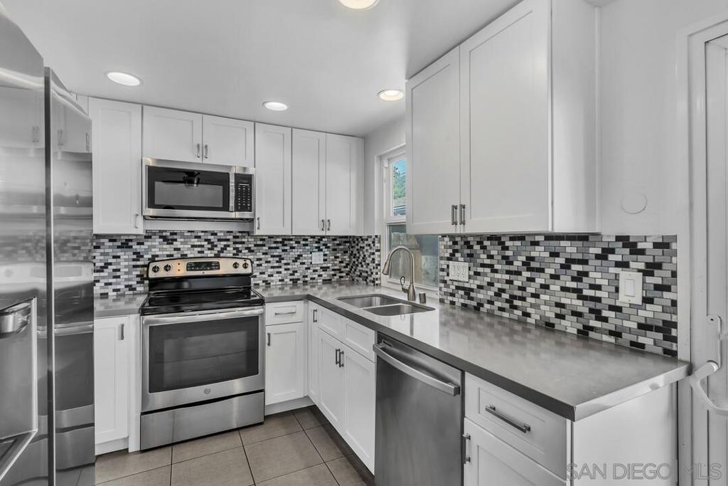 10604 Queen Jessica Ln. Property Photo 8
