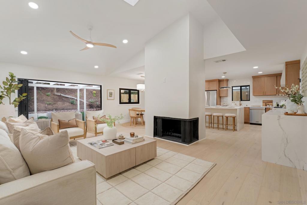 13452 Portofino Property Photo 6