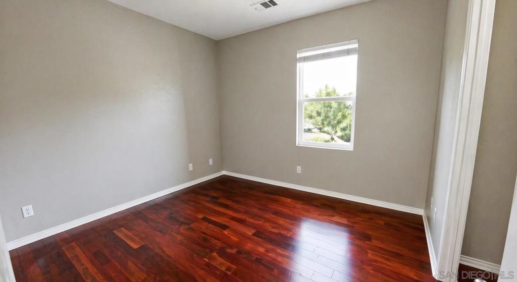 425 S Meadowbrook Dr 124 Property Photo 10