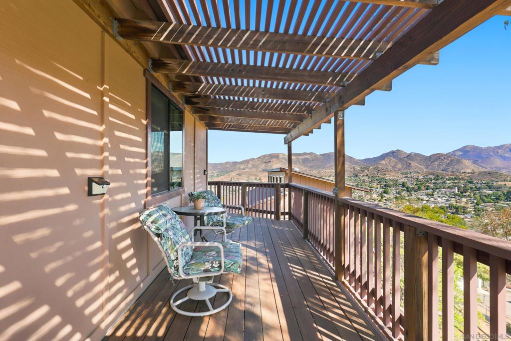 12886 Castle Court Drive Property Photo 20