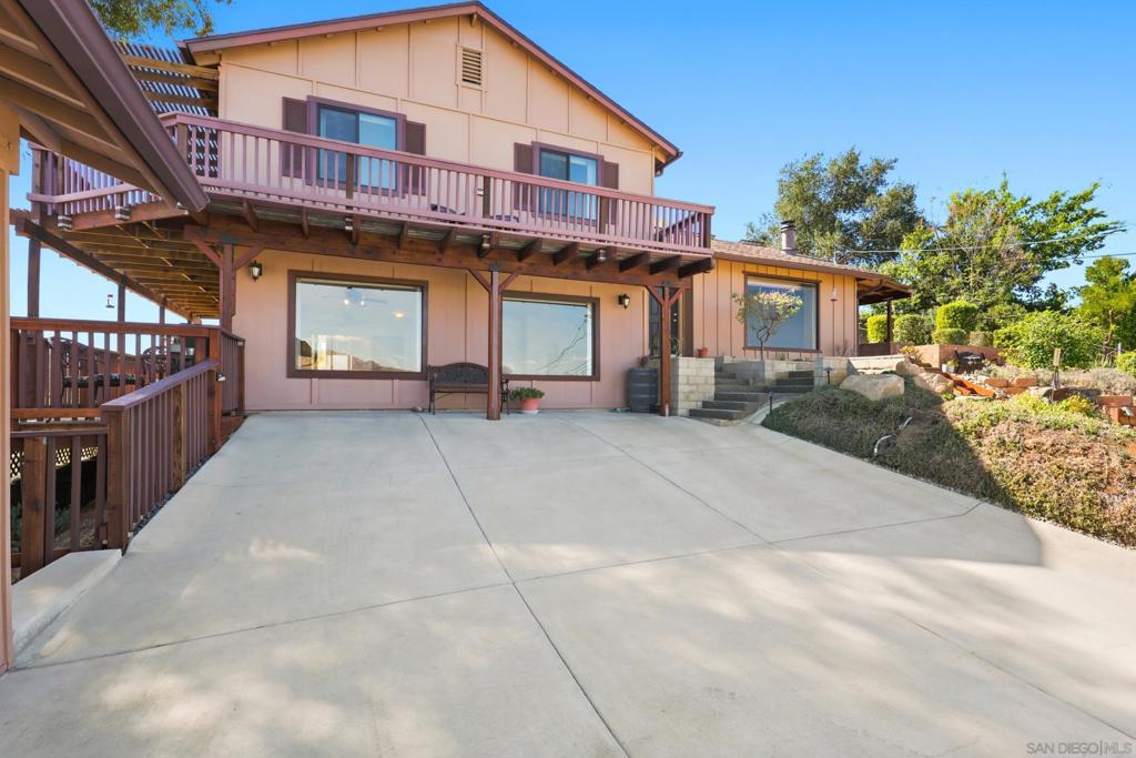 12886 Castle Court Drive Property Photo 32