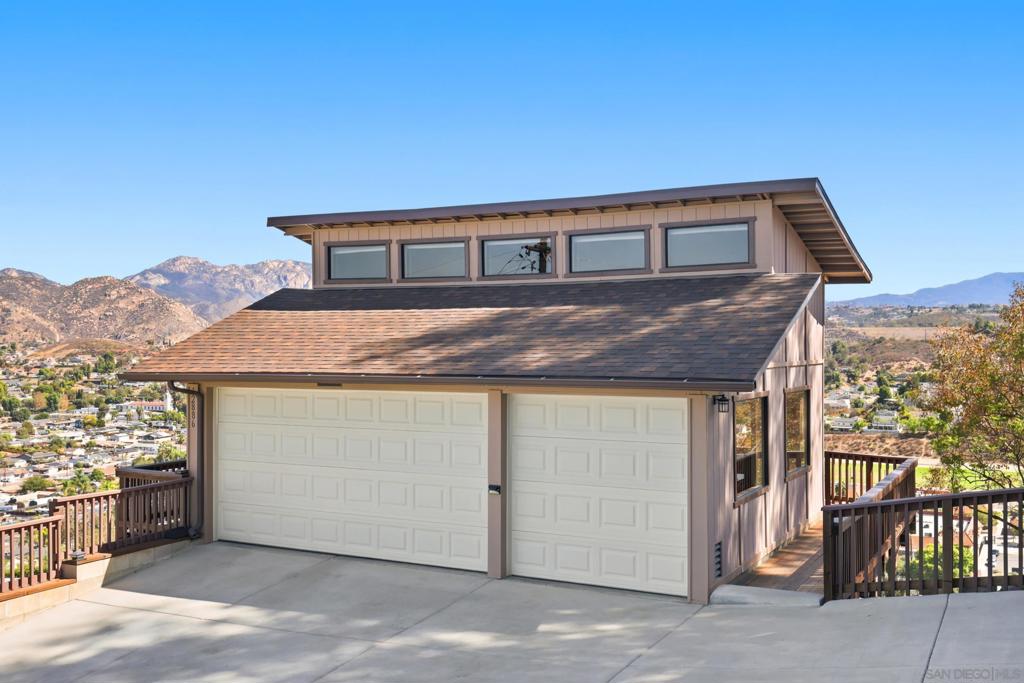12886 Castle Court Drive Property Photo 34