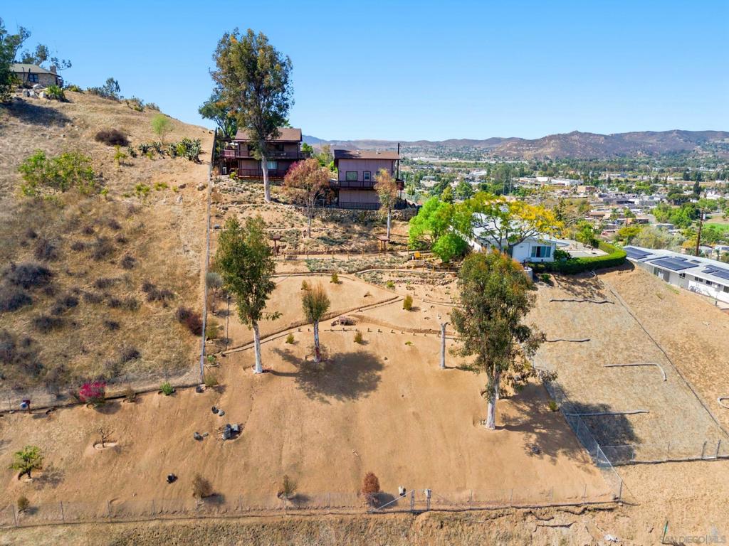 12886 Castle Court Drive Property Photo 46