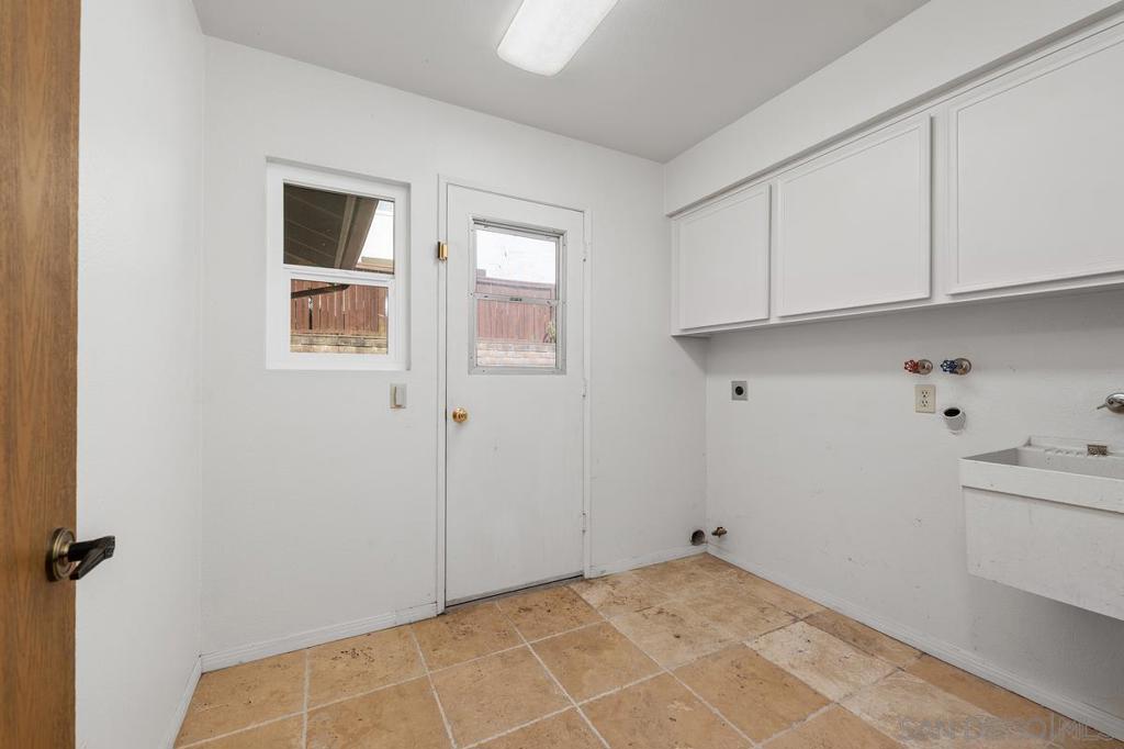 10917 Riesling Dr. Property Photo 6