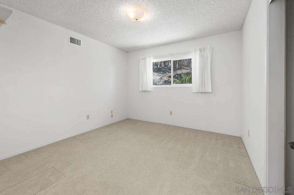 10917 Riesling Dr. Property Photo 19