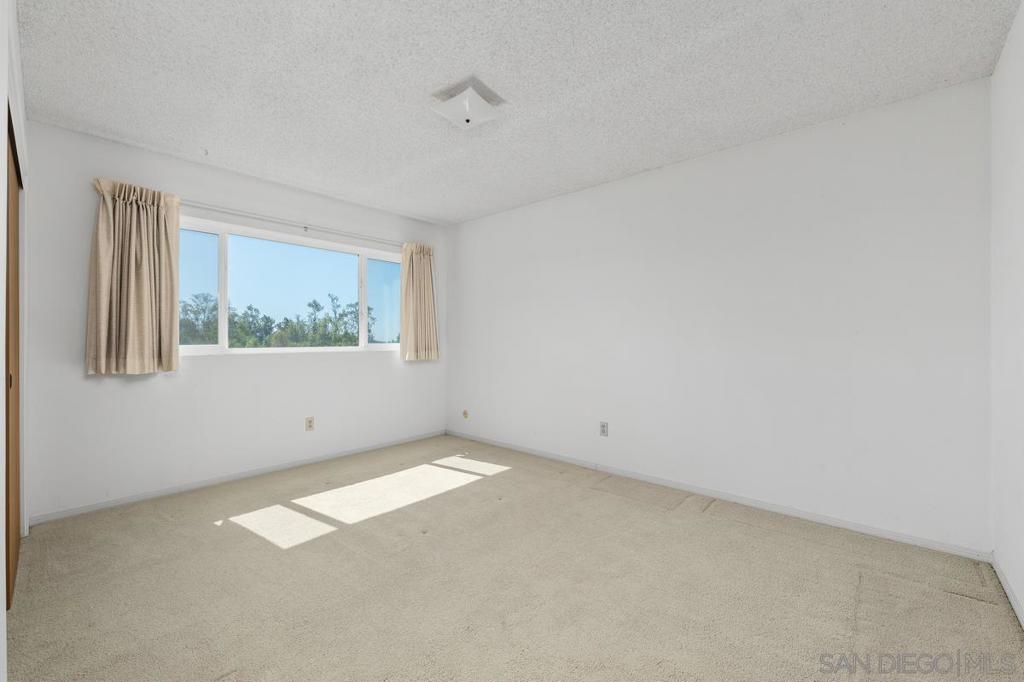 10917 Riesling Dr. Property Photo 20