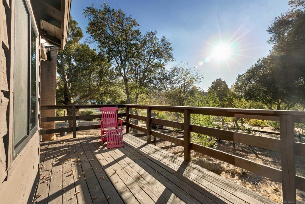1392 Manzanita Property Photo 30