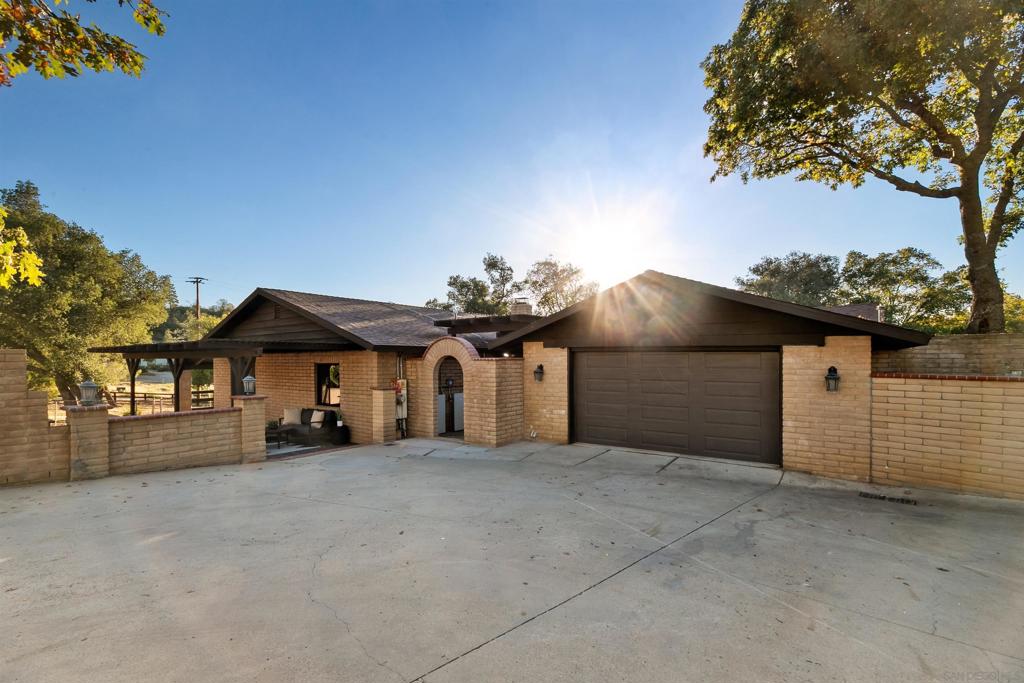 1392 Manzanita Property Photo 34