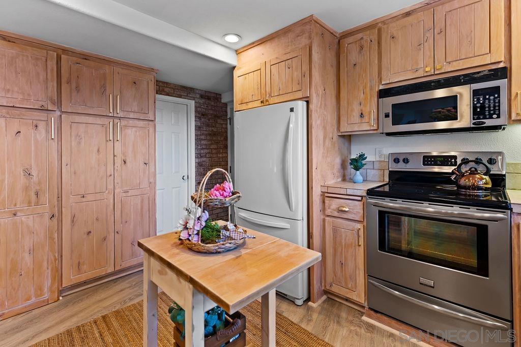 720 Sky Mountain Lane Property Photo 24