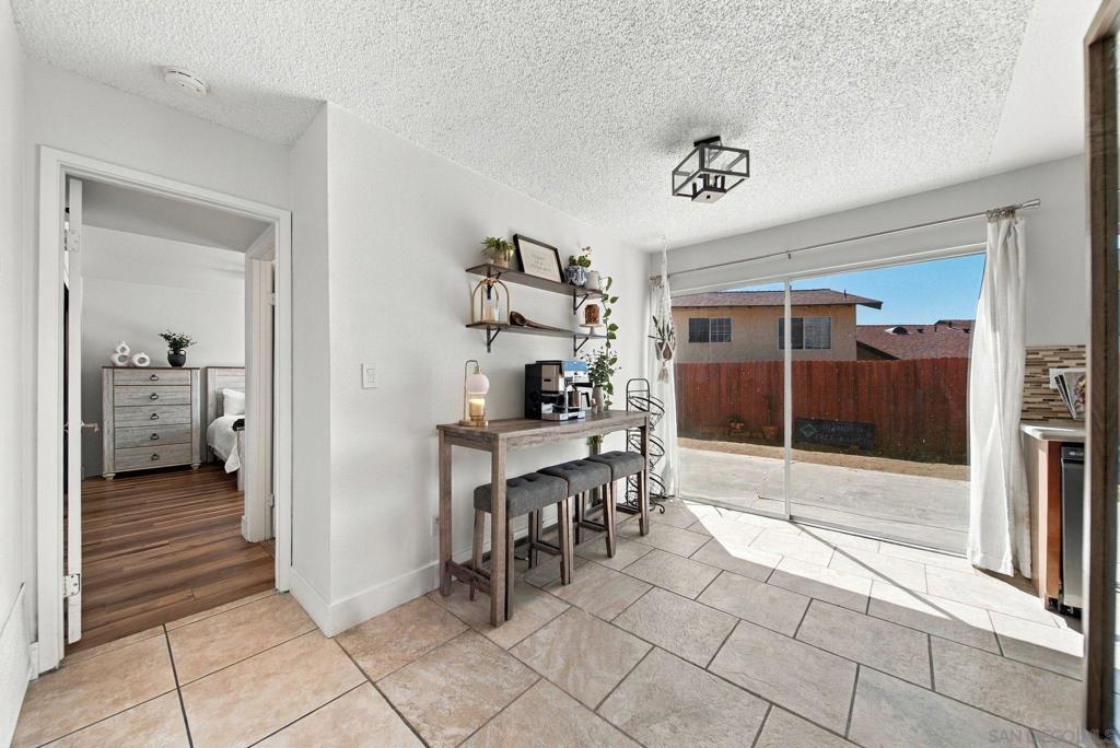 1235 27th Property Photo 8