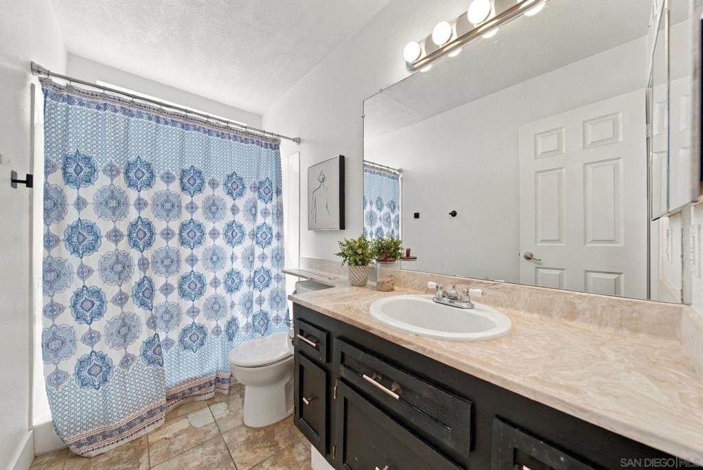 1235 27th Property Photo 15