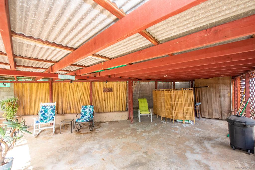 4612 Kleefeld Property Photo 12