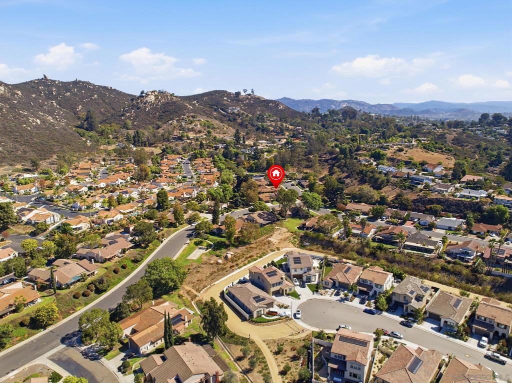 2099 Golden Circle Property Photo 40