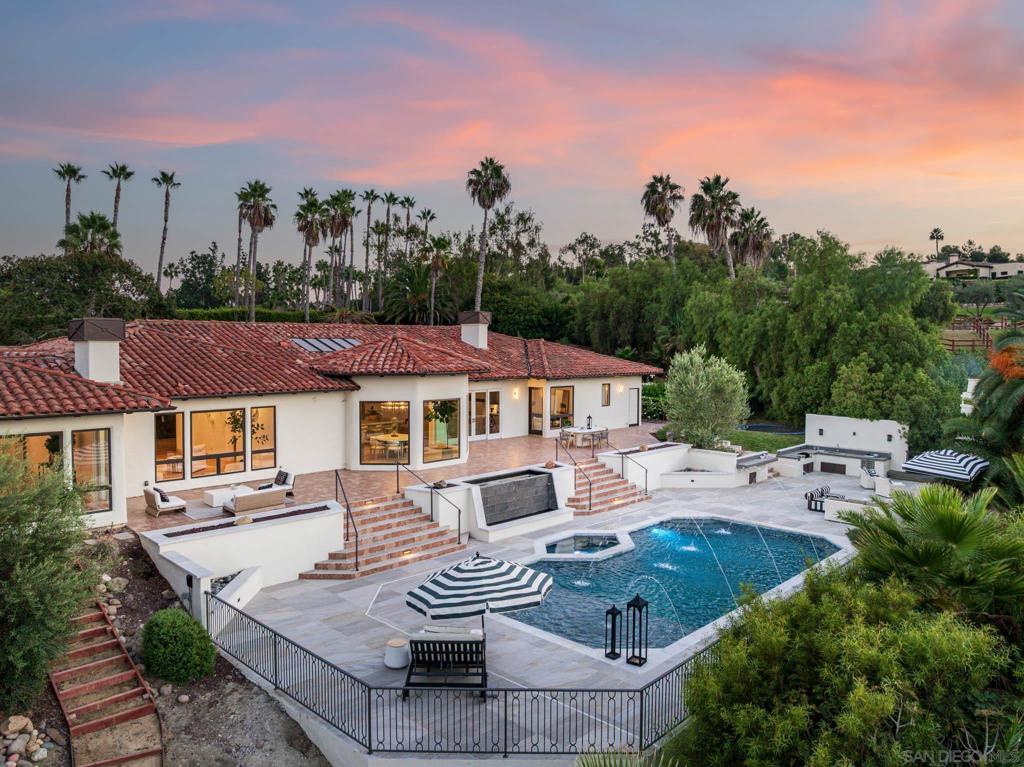 7102 Via De Maya Property Photo 1