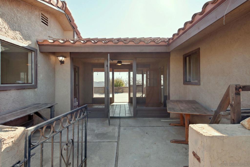 30138 Disney Lane Property Photo 4