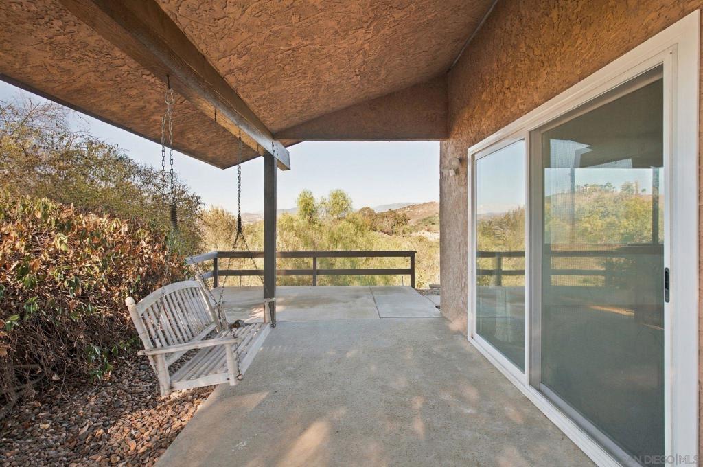30138 Disney Lane Property Photo 8