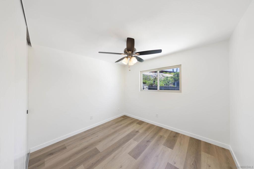 7225 Laura Ct Property Photo 22