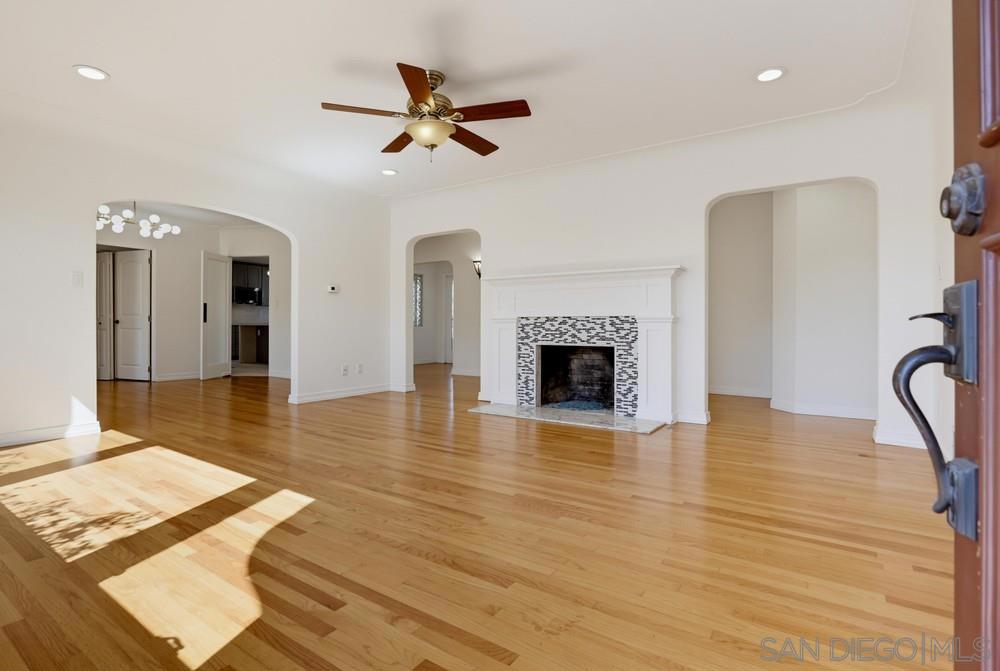4391 Middlesex Property Photo 5