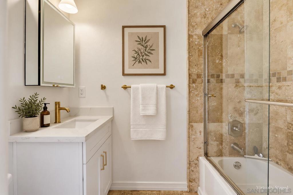 4391 Middlesex Property Photo 44