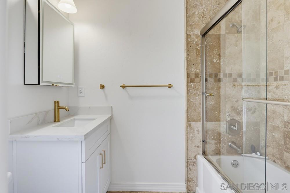 4391 Middlesex Property Photo 45