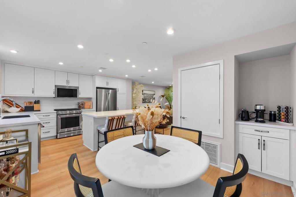 4810 Canyon View Property Photo 6