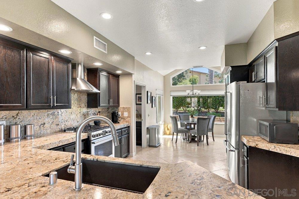 1422 W Country Club Property Photo 24