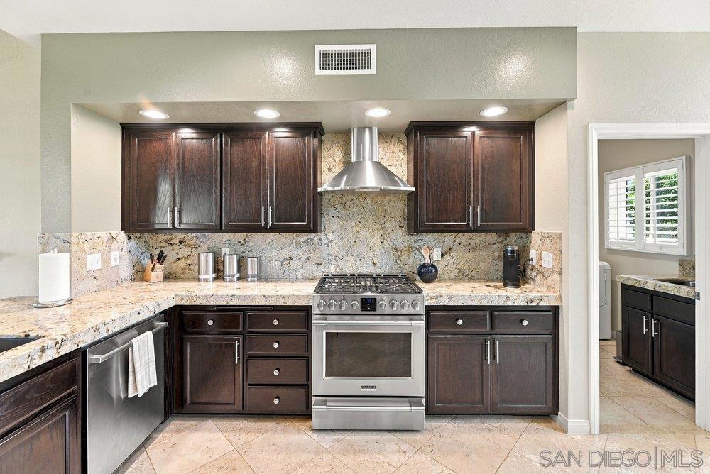 1422 W Country Club Property Photo 27