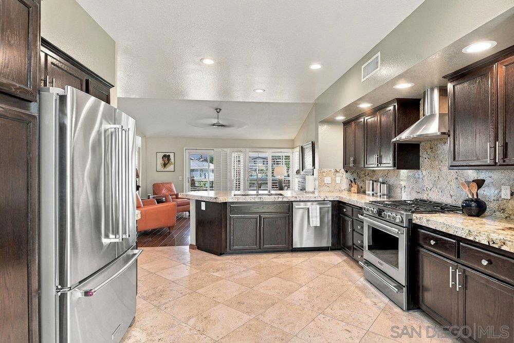 1422 W Country Club Property Photo 29