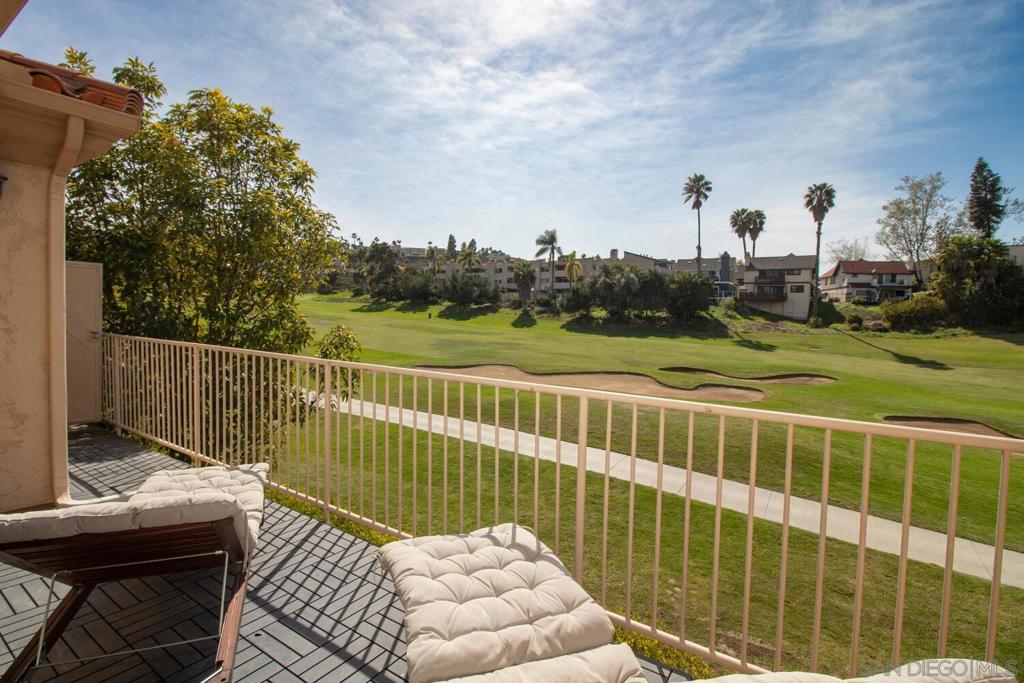 7517 Jerez B Property Photo 3