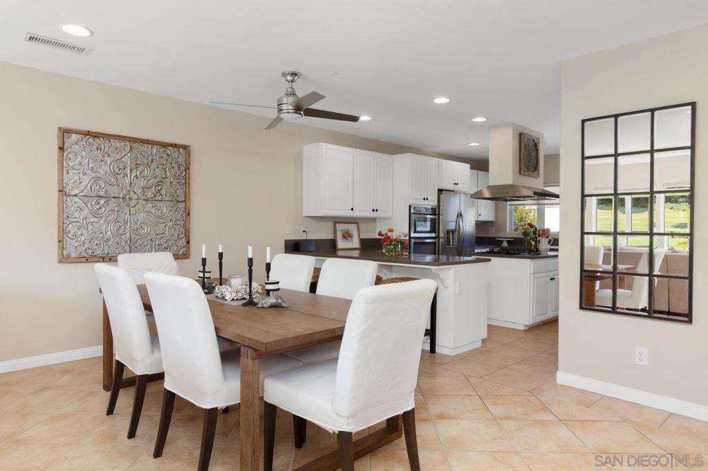 7517 Jerez B Property Photo 7