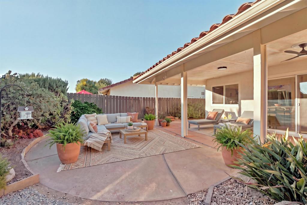 17506 Plaza Karena Property Photo 17